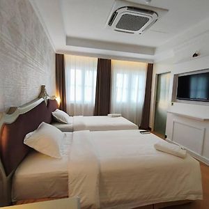 Twin Room City View